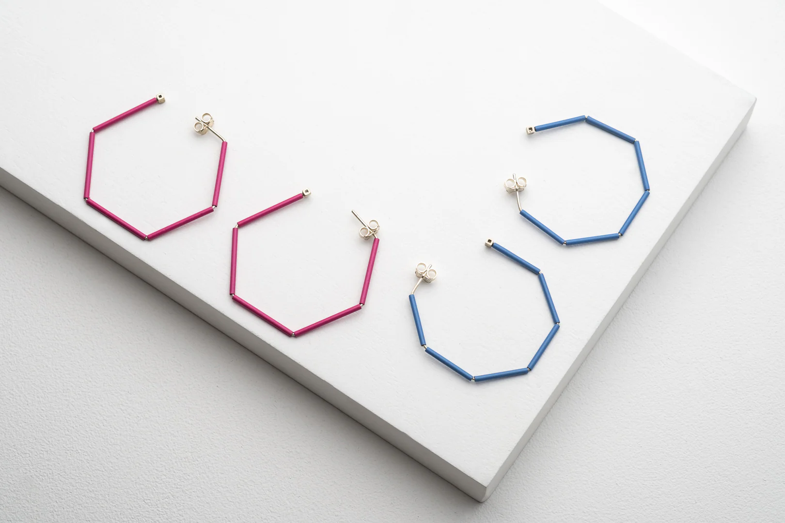 Jumbo Squiggle Hex Studs