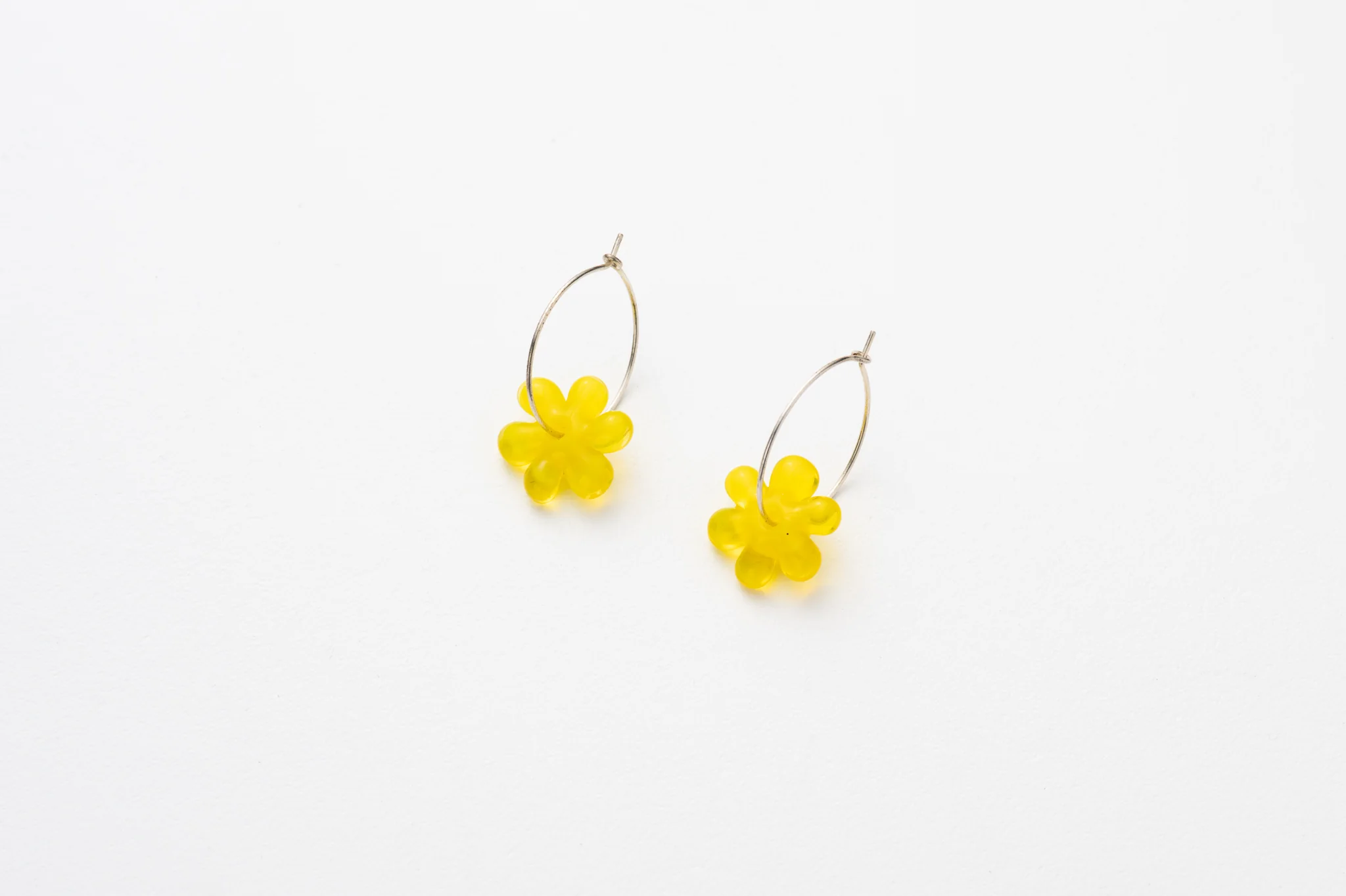 Jelly Flower Hoop Earring - Image 7
