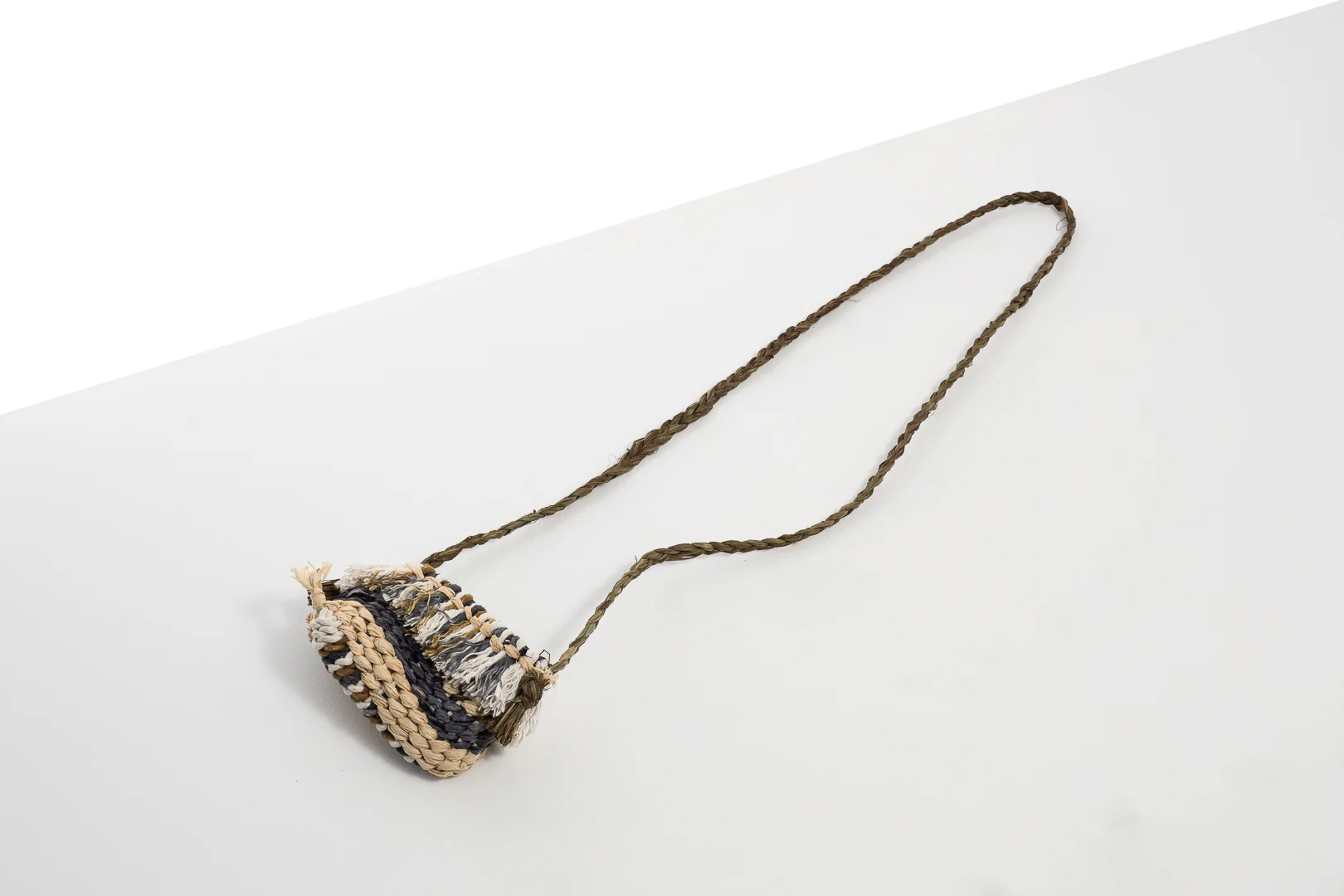 Mini Woven Dilly Bag - Image 3