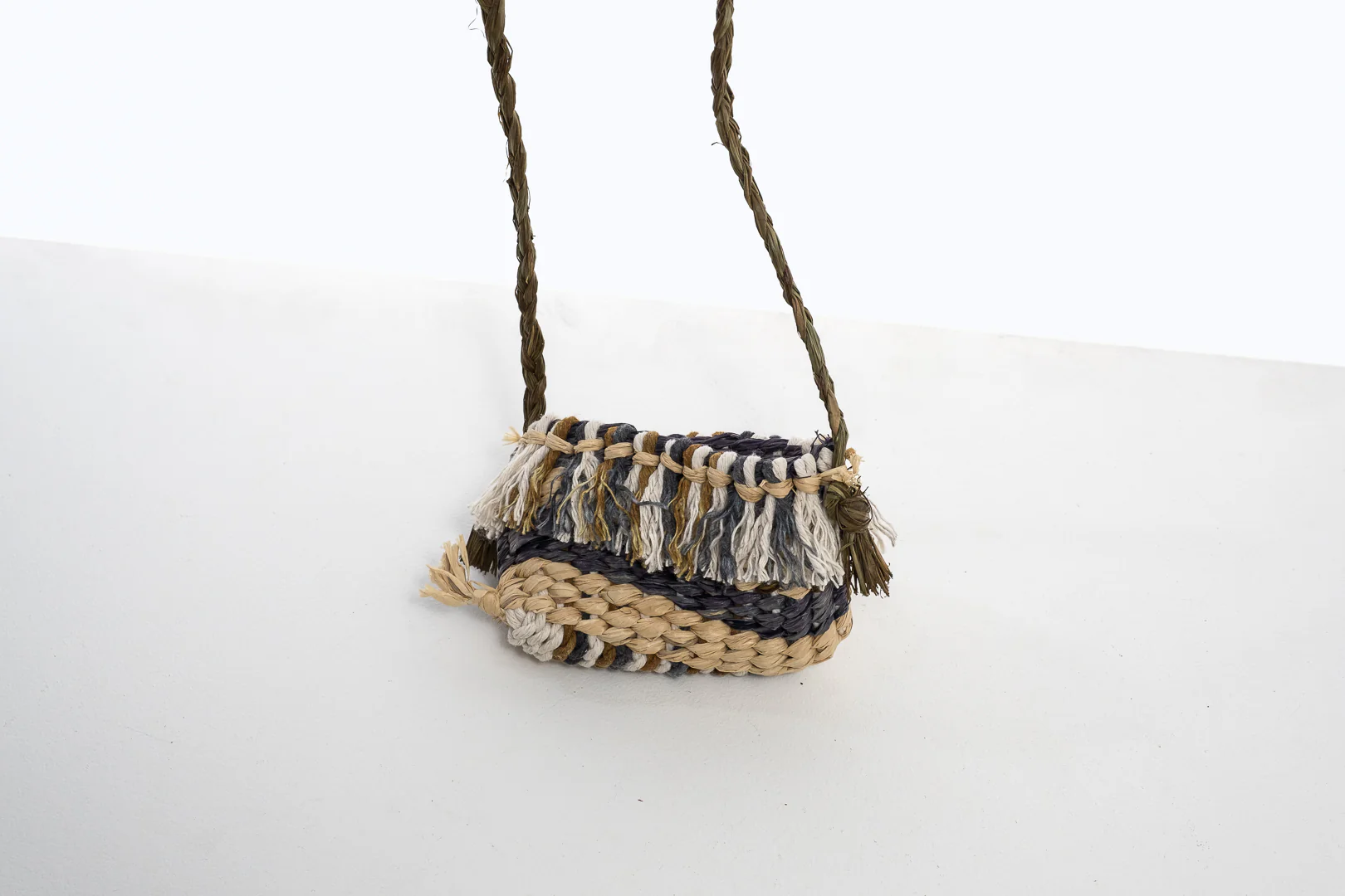 Mini Woven Dilly Bag - Image 5
