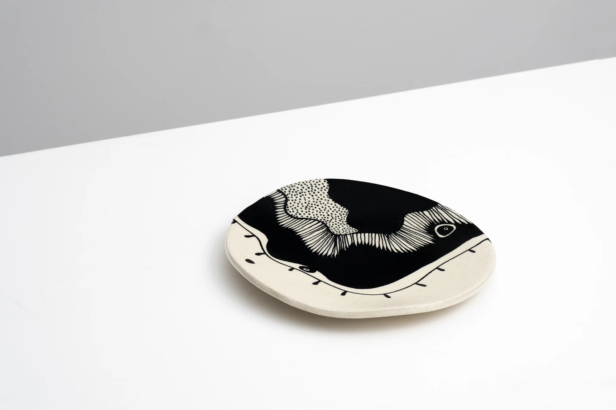 Stoneware Plate - Image 3