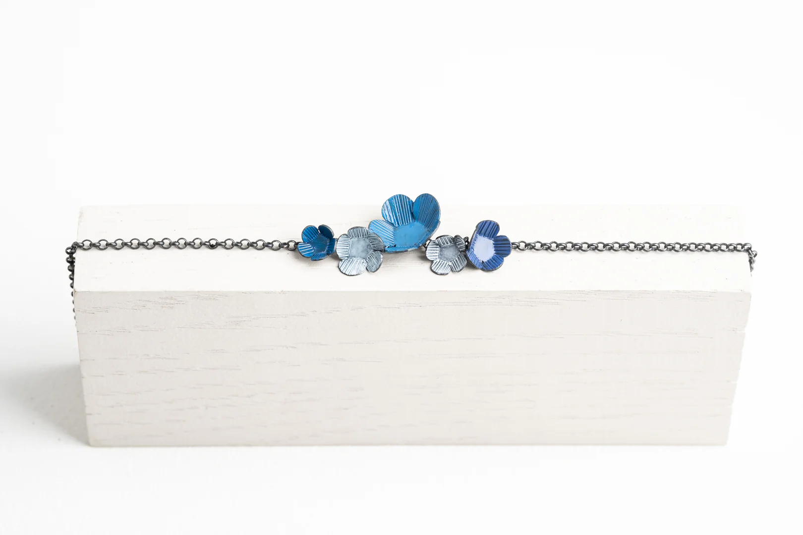 Twiggy Weed Cluster Necklace - Image 2