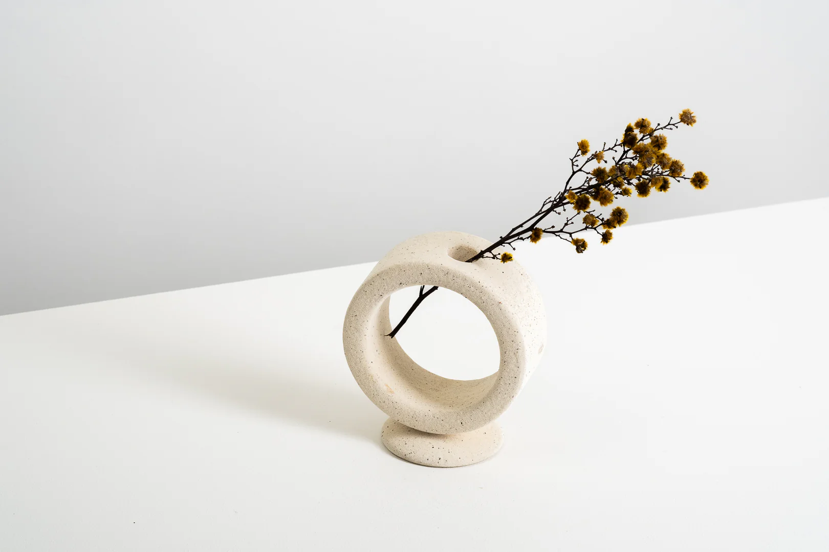 Ring Vase - Image 3